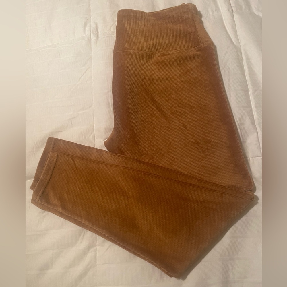 SUAVE Full Length Golden Corduroy Leggings Size Large